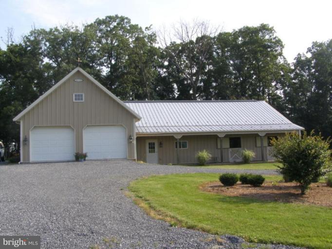7660 Stone Bridge Road Greencastle, PA 17225 - Photo 3 of 30 Barn