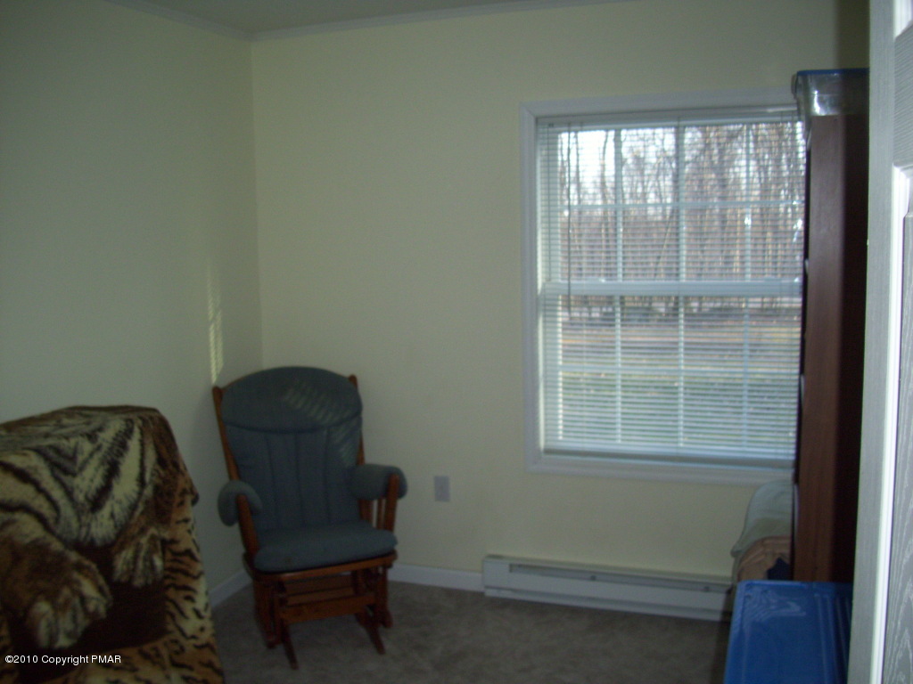 3 Hemlock Road Tannersville, PA 18372 - Photo 17 of 35 2nd Bedroom