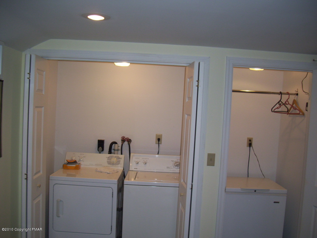 3 Hemlock Road Tannersville, PA 18372 - Photo 31 of 35 Laundry and Freezer