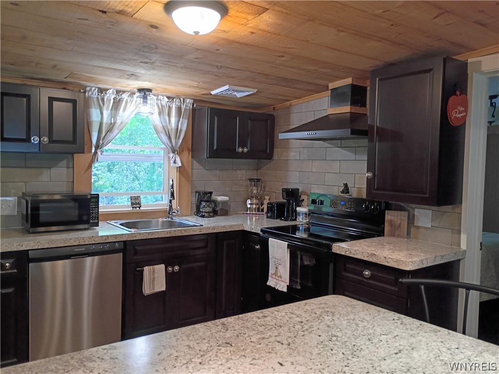 9106 Arthur Jenkins Road Lenox, NY 13032 - Photo 5 of 36