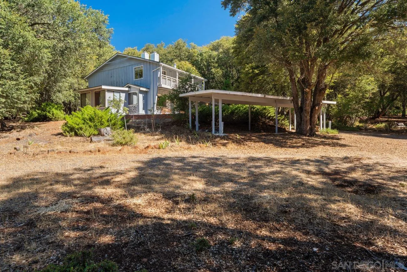 4728 Pine Ridge Avenue Julian, CA 92036 - Photo 3 of 37