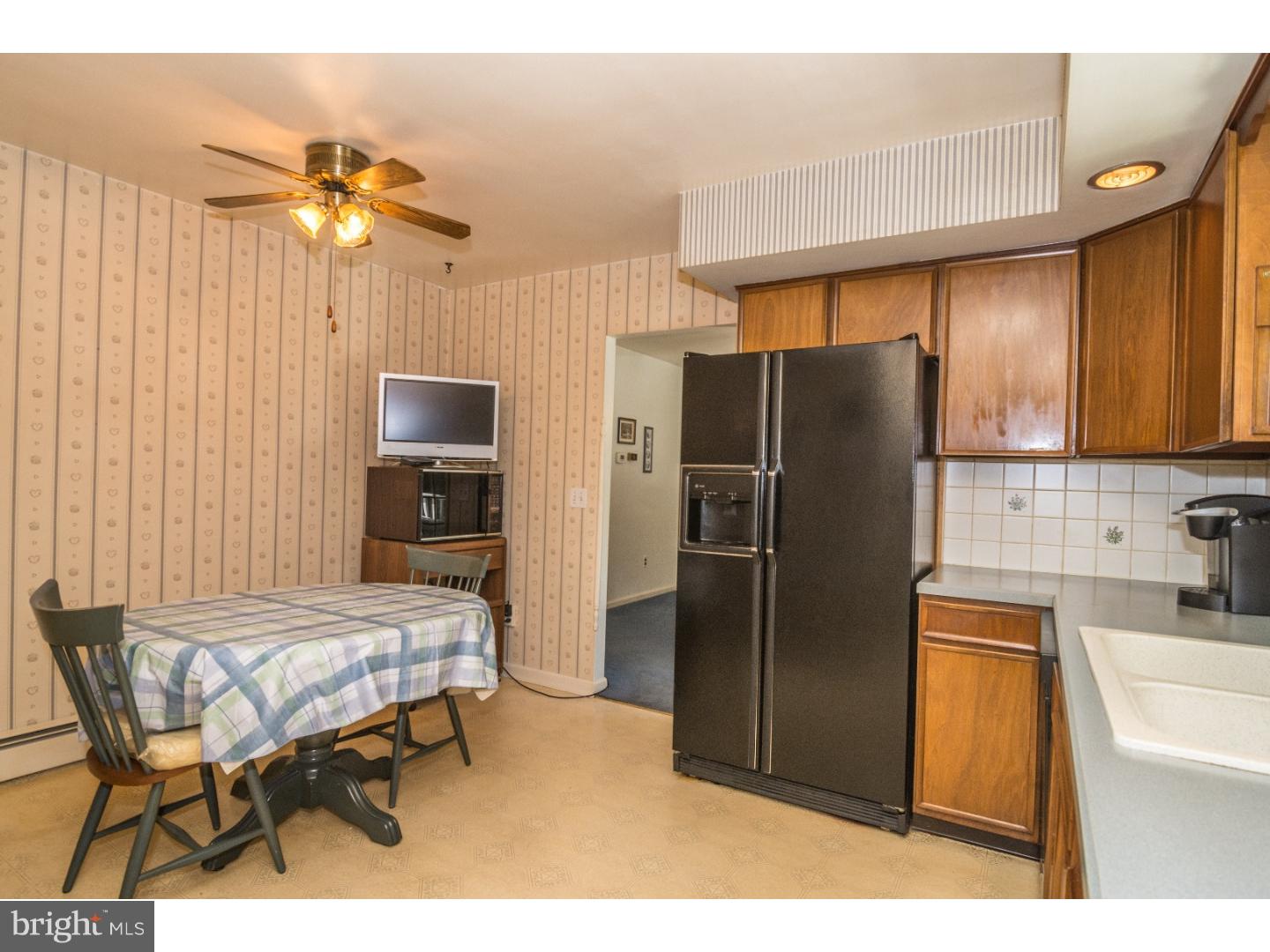 97 Derstine Road Hatfield, PA 19440 - Photo 12 of 25 Kitchen