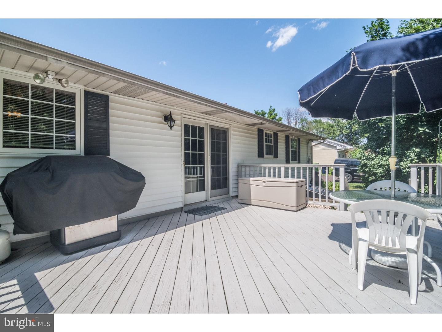 97 Derstine Road Hatfield, PA 19440 - Photo 5 of 25 Deck