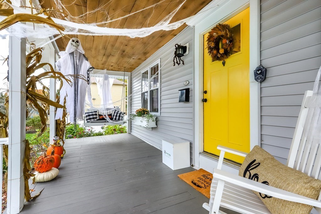 138 High Street Canton, MA 02021 - Photo 4 of 23 Gallery Image 4