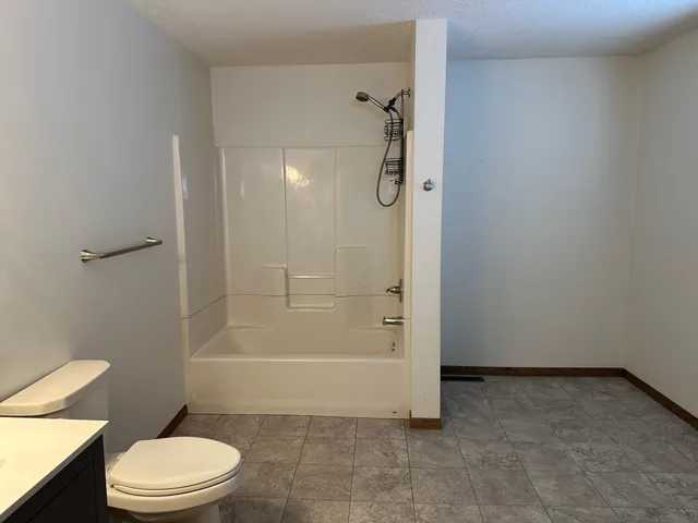 $289,900 | 705 Grant Street West, Detroit Lakes, MN 56501