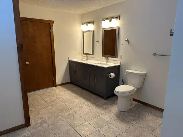 $289,900 | 705 Grant Street West, Detroit Lakes, MN 56501