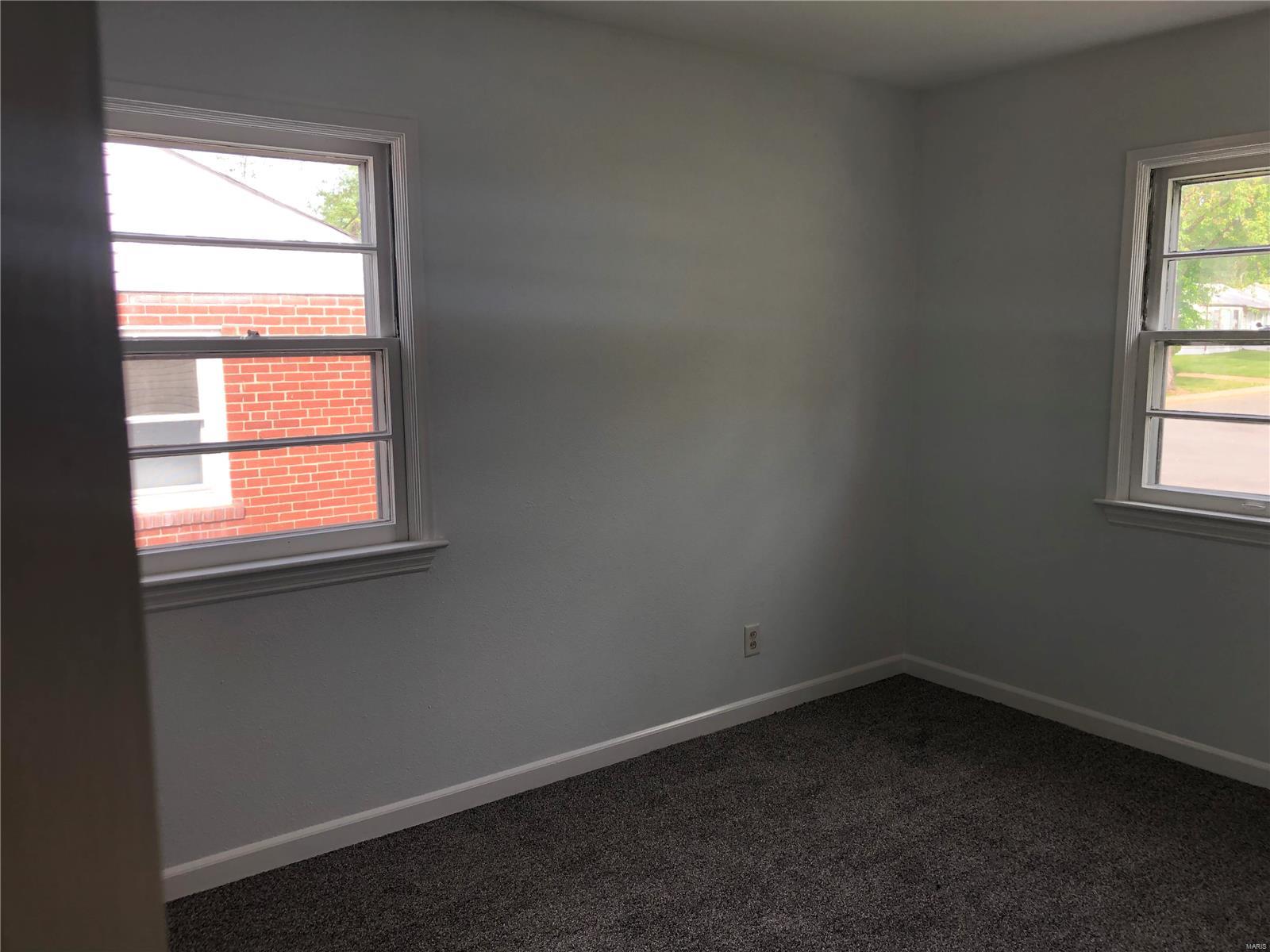 4317 Ashby Road St. Ann, MO 63074 - Photo 6 of 11 Gallery Image 6