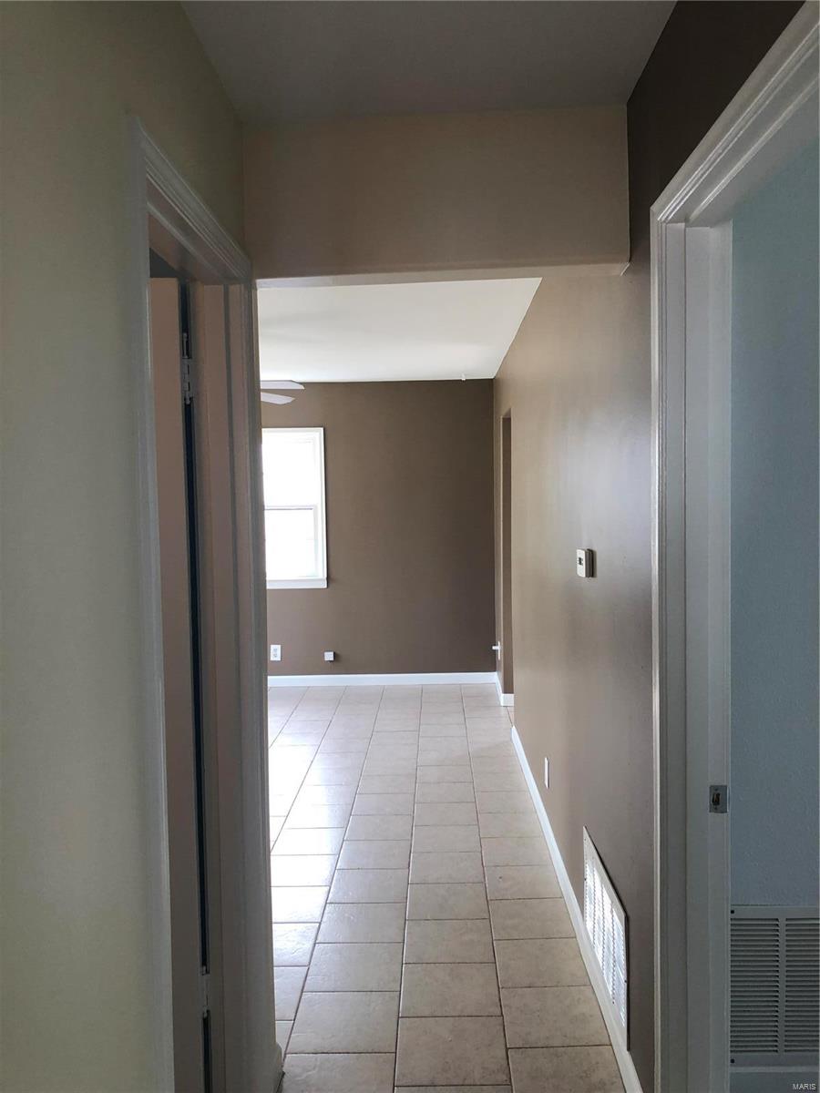 4317 Ashby Road St. Ann, MO 63074 - Photo 7 of 11 Gallery Image 7
