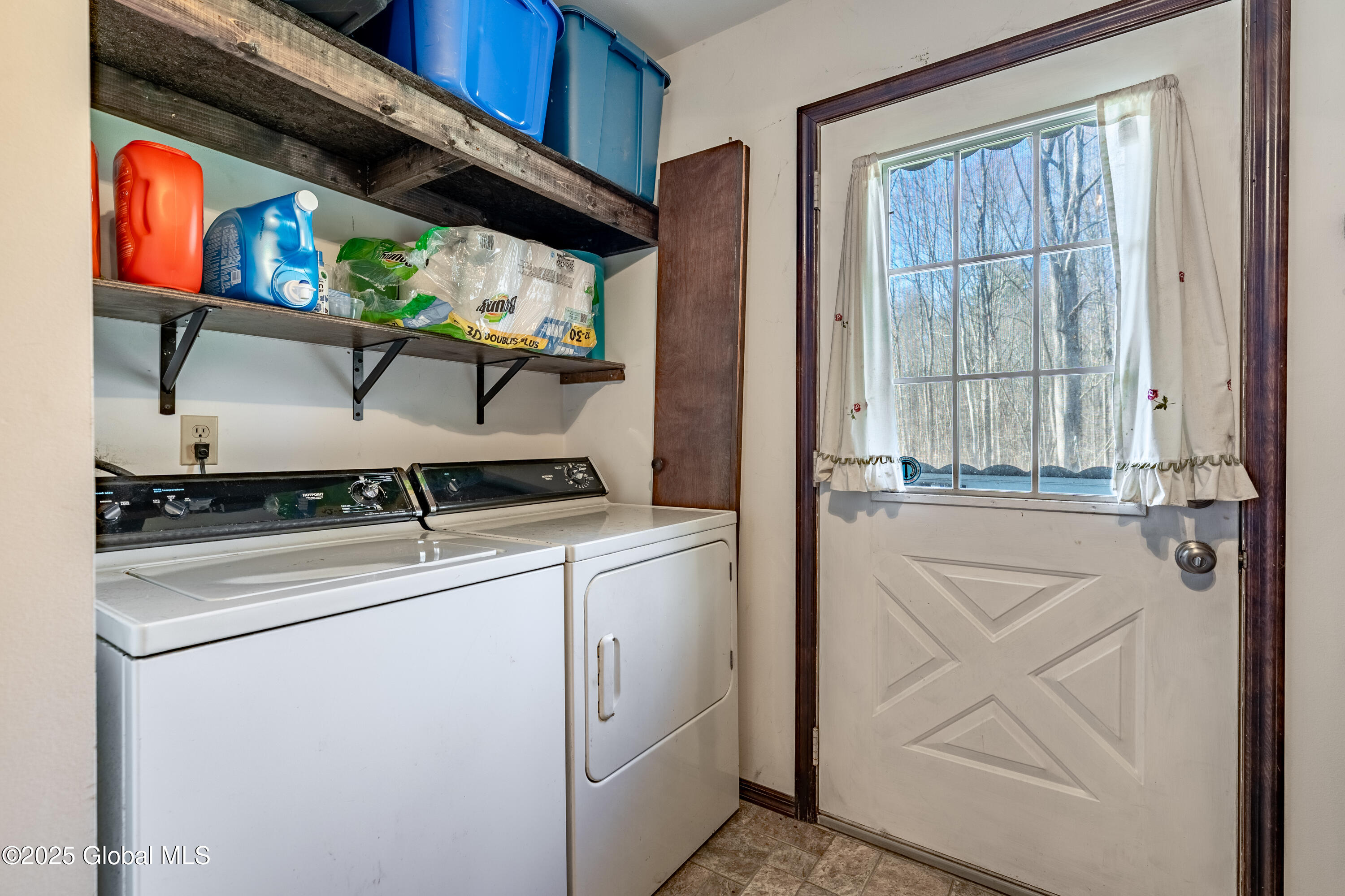 44-48 Hatchery Road Moreau, NY 12831 - Photo 13 of 26 DSC05790-HDR