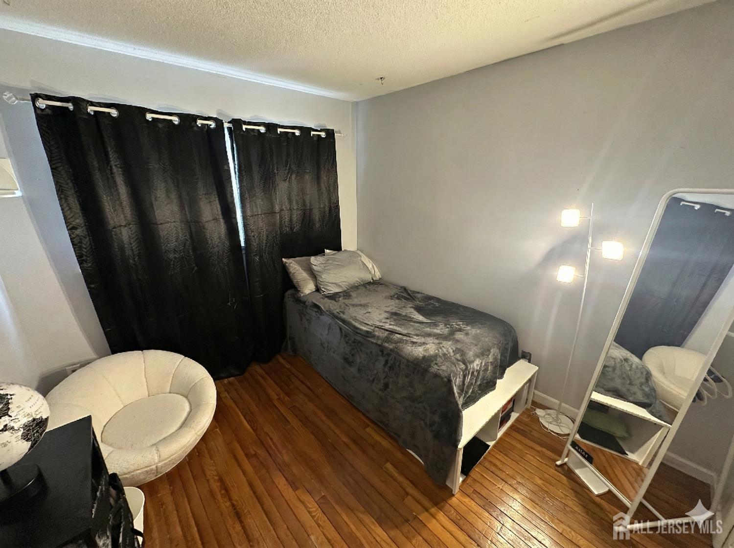 6 Capp Street Carteret, NJ 07008 - Photo 11 of 22