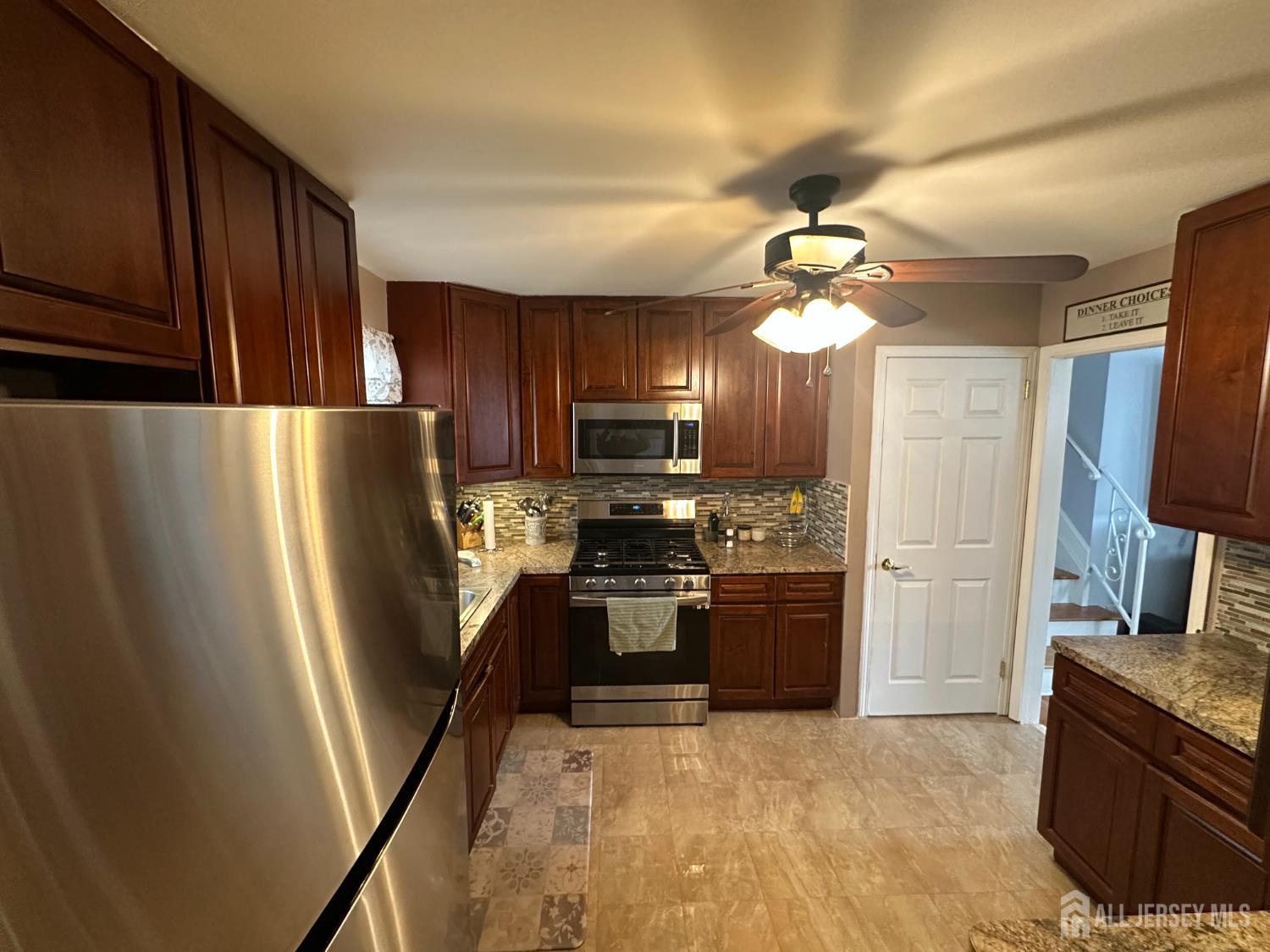 6 Capp Street Carteret, NJ 07008 - Photo 7 of 22