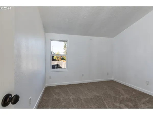 $299,999 | 29590 Fir Street, Rainier, OR 97048