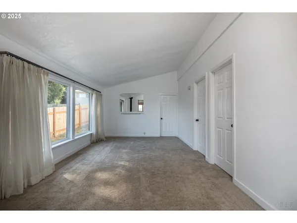 $299,999 | 29590 Fir Street, Rainier, OR 97048