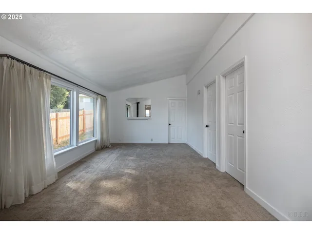 $299,999 | 29590 Fir Street, Rainier, OR 97048