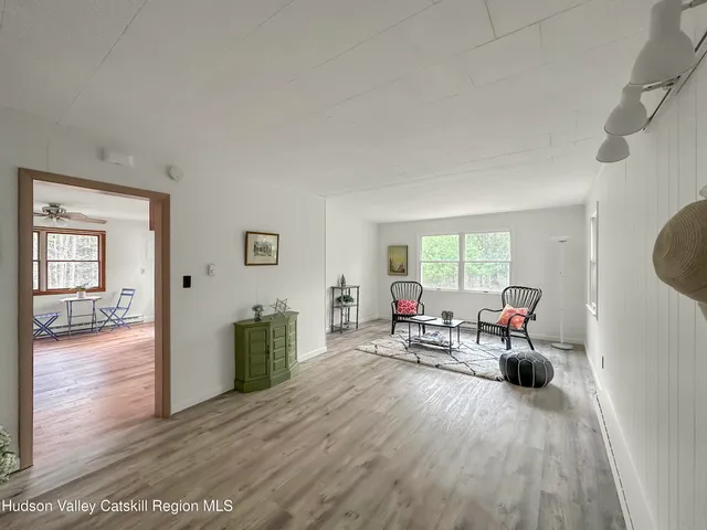 $350,000 | 376 Band Camp Road, Saugerties, NY 12477