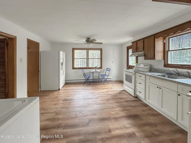 $350,000 | 376 Band Camp Road, Saugerties, NY 12477