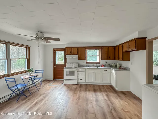 $350,000 | 376 Band Camp Road, Saugerties, NY 12477