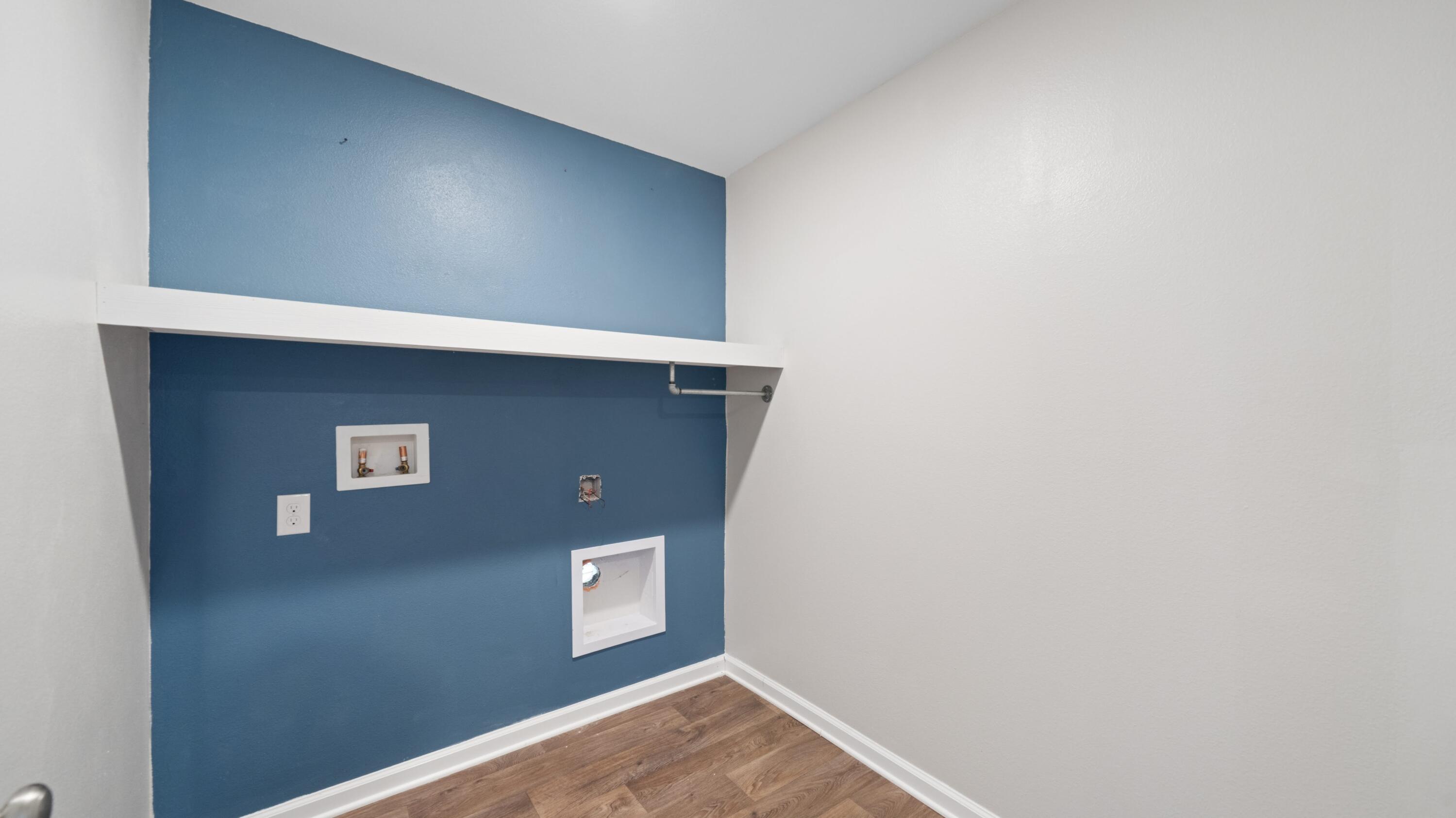 3927 Alva Thomas Road Panama City, FL 32404 - Photo 23 of 46 a view of an empty room