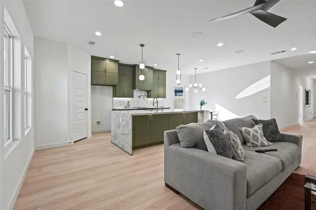 $365,000 | 2114 Kathleen Avenue, Dallas, TX 75216