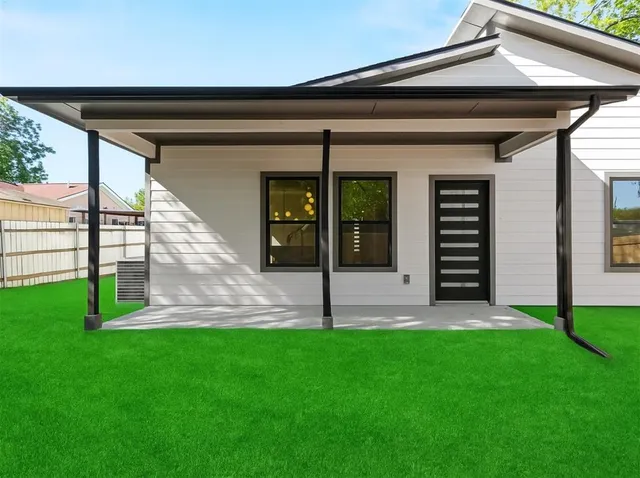 $365,000 | 2114 Kathleen Avenue, Dallas, TX 75216