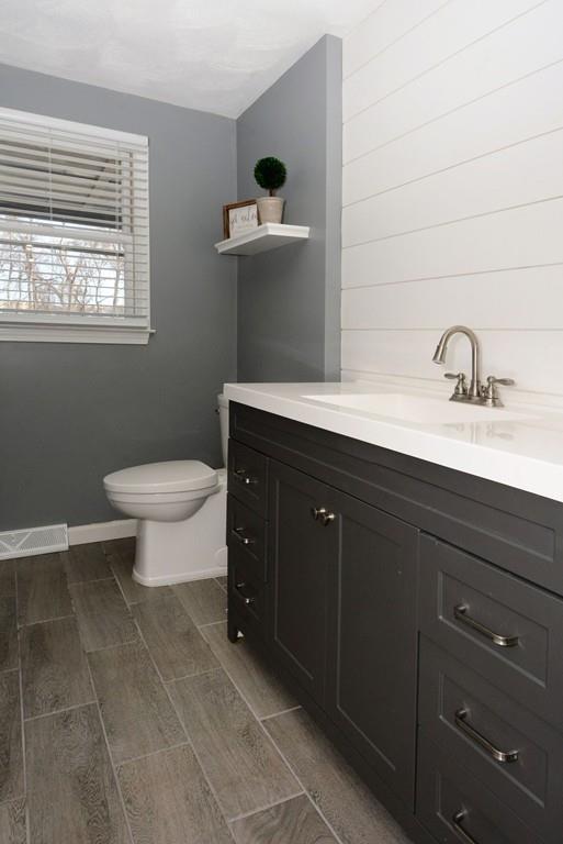 27 Frye Road Methuen, MA 01844 - Photo 10 of 23 Gallery Image 10