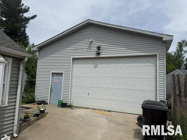 805 Spring Street Washington, IL 61571 - Photo 8 of 9