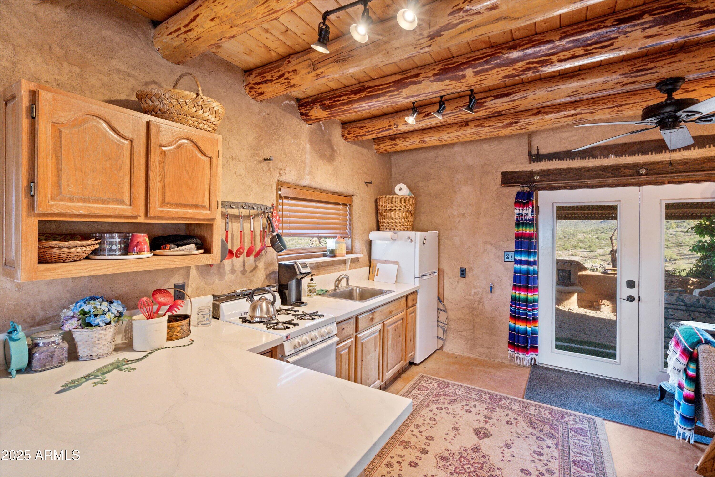 69182 North Centennial Park Road Salome, AZ 85348 - Photo 41 of 91 41-Kitchen and Entry