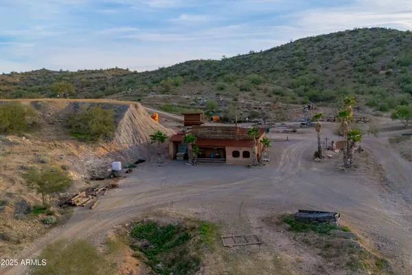 $1,200,000 | 69182 North Centennial Park Road, Salome, AZ 85348