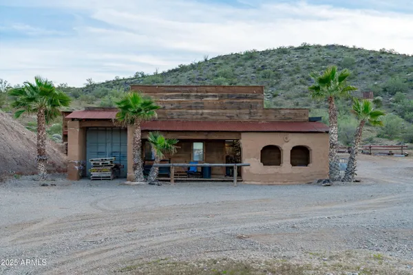 $1,200,000 | 69182 North Centennial Park Road, Salome, AZ 85348