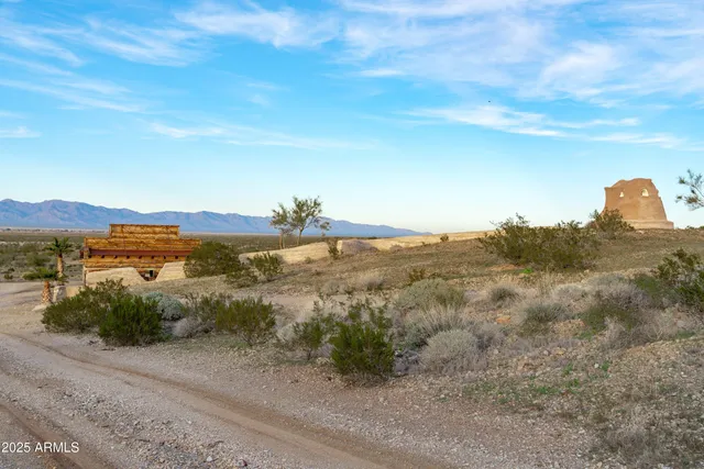 $1,400,000 | 69182 North Centennial Park Road, Salome, AZ 85348