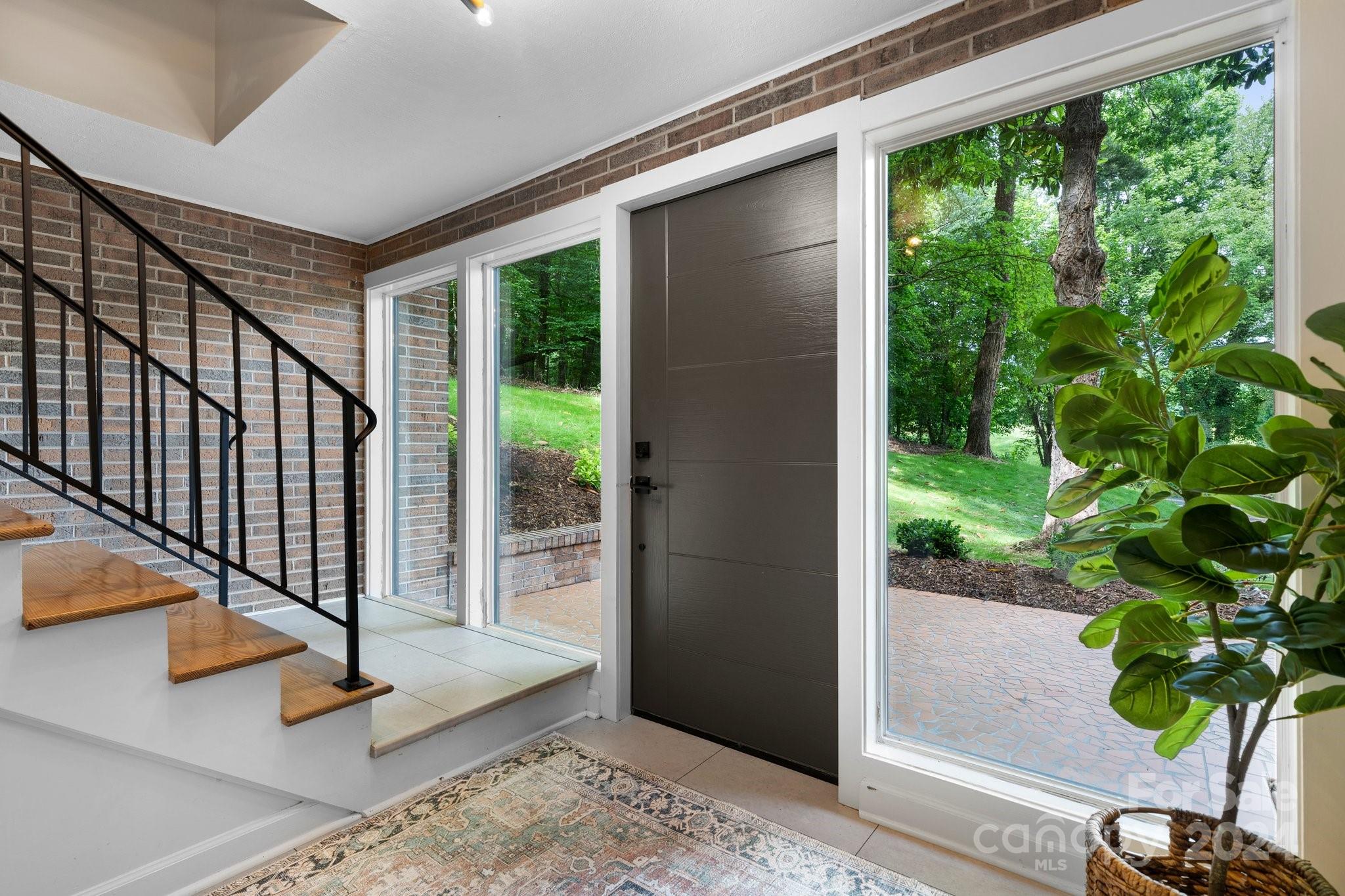 215 Blanton Road Morganton, NC 28655 - Photo 4 of 40 a view of an entryway
