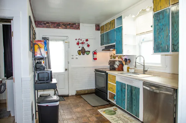 $239,900 | 812 North 5th Street, Sheboygan, WI 53081