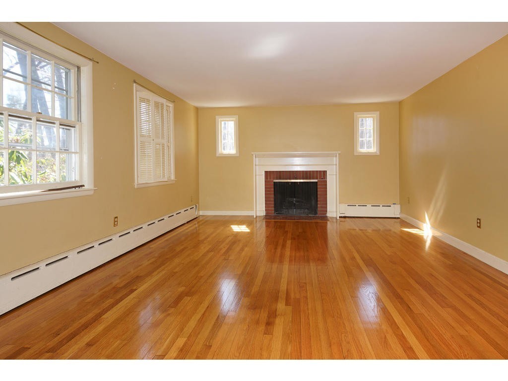 145 Wattaquadock Hill Road Bolton, MA 01740 - Photo 5 of 16 Gallery Image 5