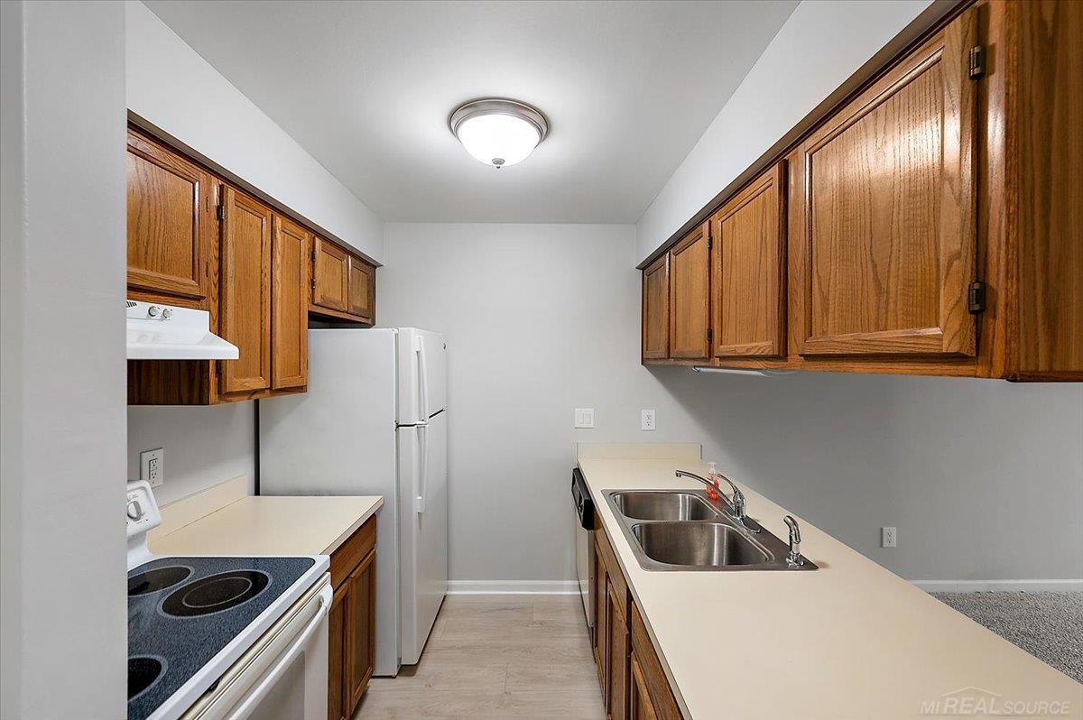 34868 Mercer Lane Fraser, MI 48026 - Photo 21 of 36