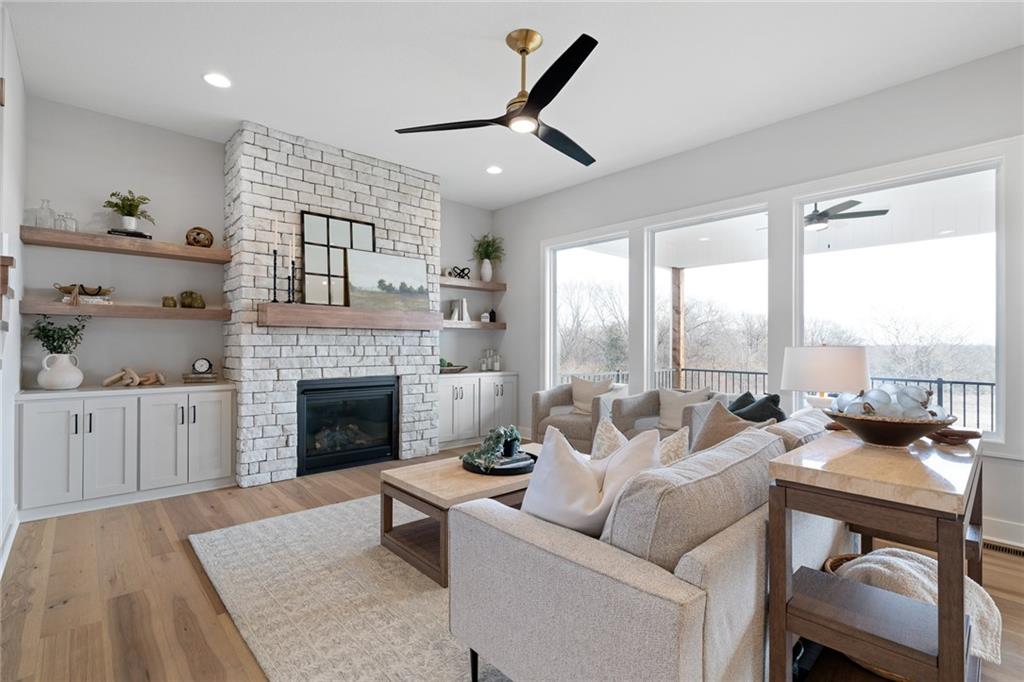 25033 West 141st Terrace Olathe, KS 66061 - Photo 17 of 58