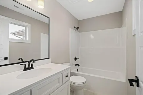 $663,700 | 25033 West 141st Terrace, Olathe, KS 66061