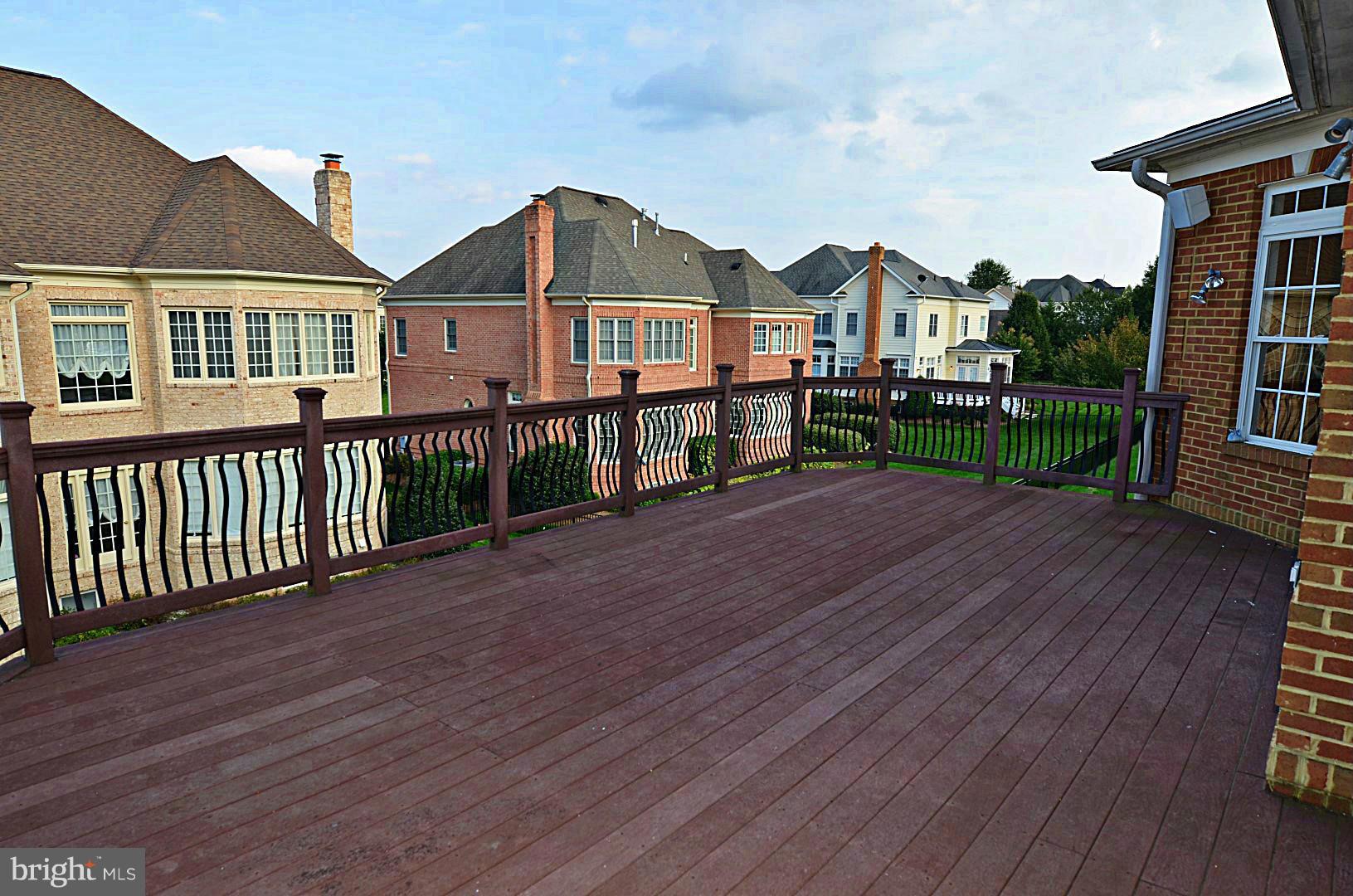 8225 Roxborough Loop Gainesville, VA 20155 - Photo 6 of 30 Exterior (Rear)