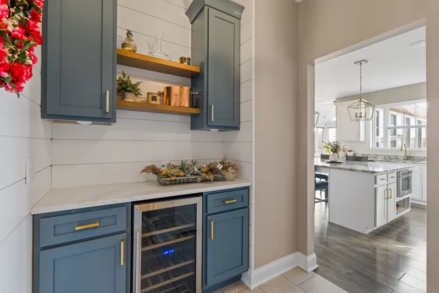 $750,000 | 4697 Mason Run, Bettendorf, IA 52722