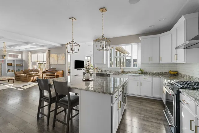 $750,000 | 4697 Mason Run, Bettendorf, IA 52722