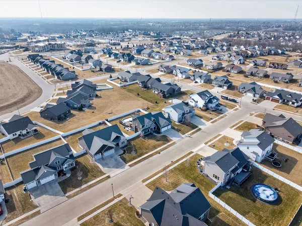 $739,900 | 4697 Mason Run, Bettendorf, IA 52722