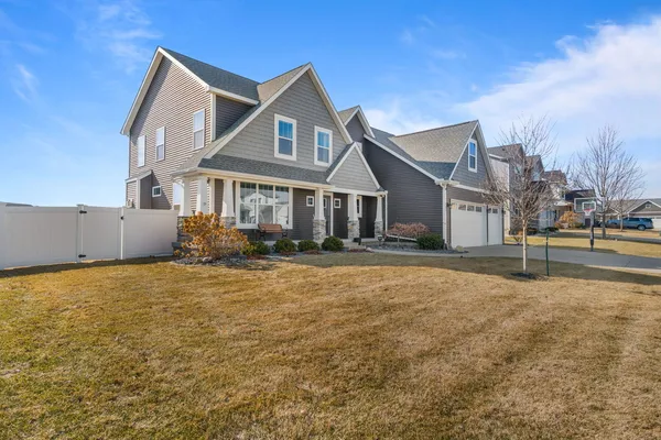 $739,900 | 4697 Mason Run, Bettendorf, IA 52722