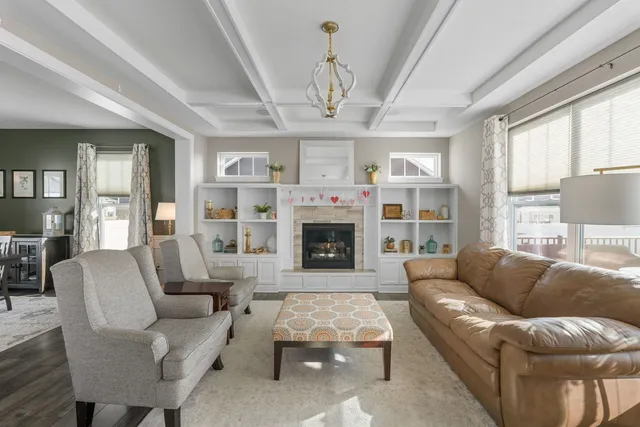 $750,000 | 4697 Mason Run, Bettendorf, IA 52722