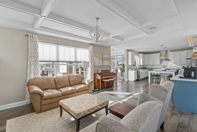 $750,000 | 4697 Mason Run, Bettendorf, IA 52722