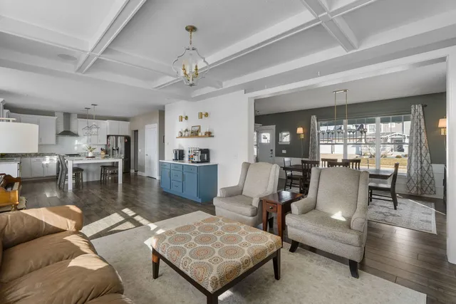 $750,000 | 4697 Mason Run, Bettendorf, IA 52722