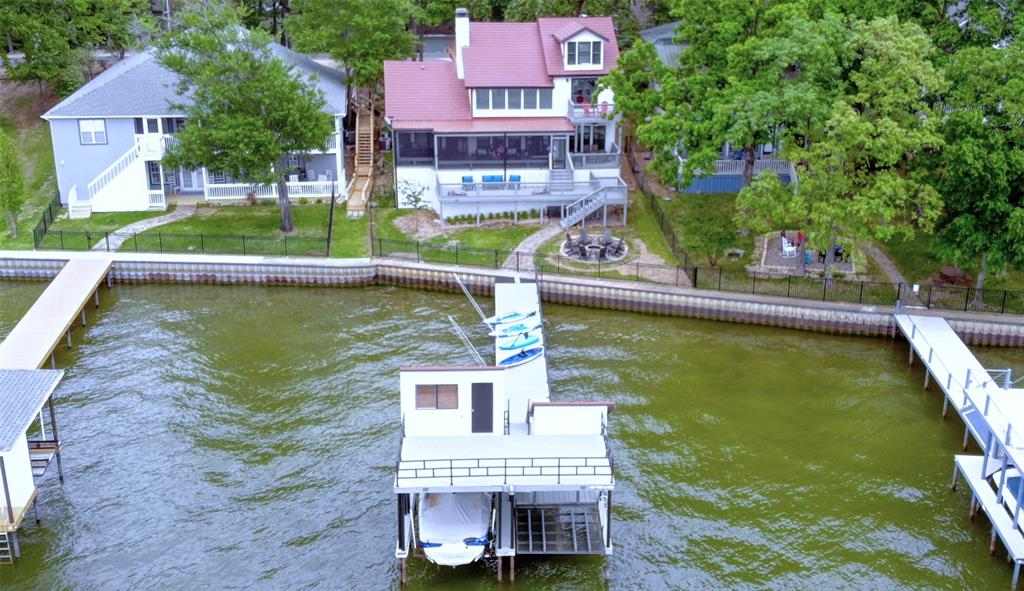 6207 Point Lavista Malakoff, TX 75148 - Photo 1 of 40