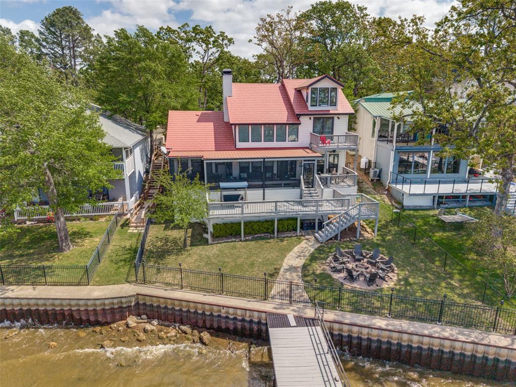 6207 Point Lavista Malakoff, TX 75148 - Photo 33 of 40 a aerial view of a house with a yard