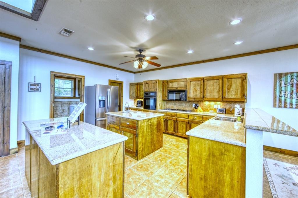 6207 Point Lavista Malakoff, TX 75148 - Photo 10 of 40