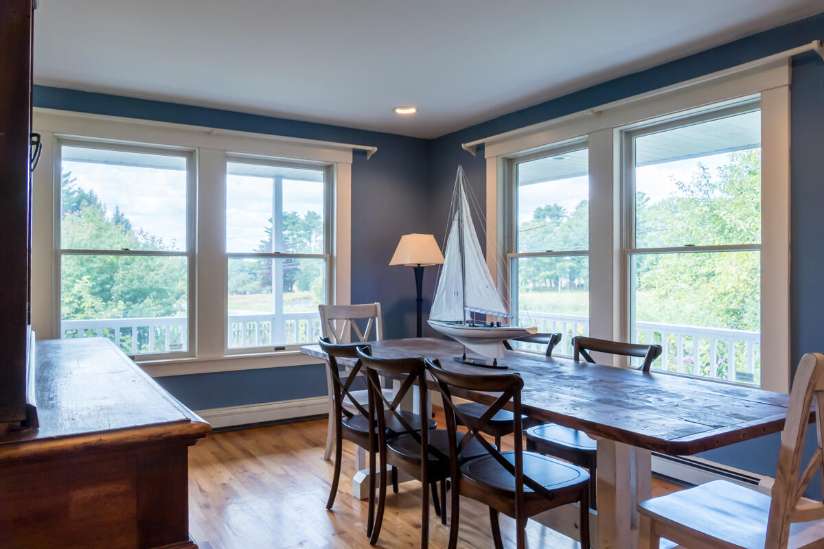 69 Beech Hill Road Freeport, ME 04032 - Photo 17 of 54 30-Dining room (2 of 3)