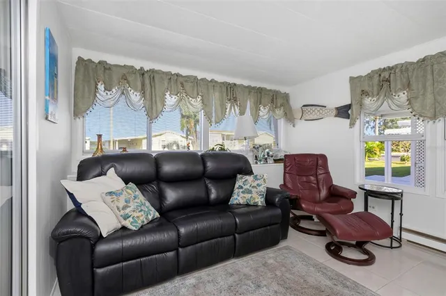 $275,000 | 294 Colonial Boulevard, Unit 48, Palm Harbor, FL 34684