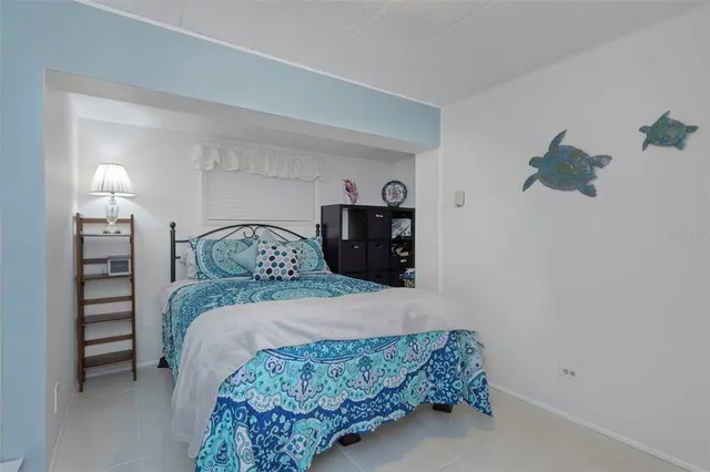 $275,000 | 294 Colonial Boulevard, Unit 48, Palm Harbor, FL 34684